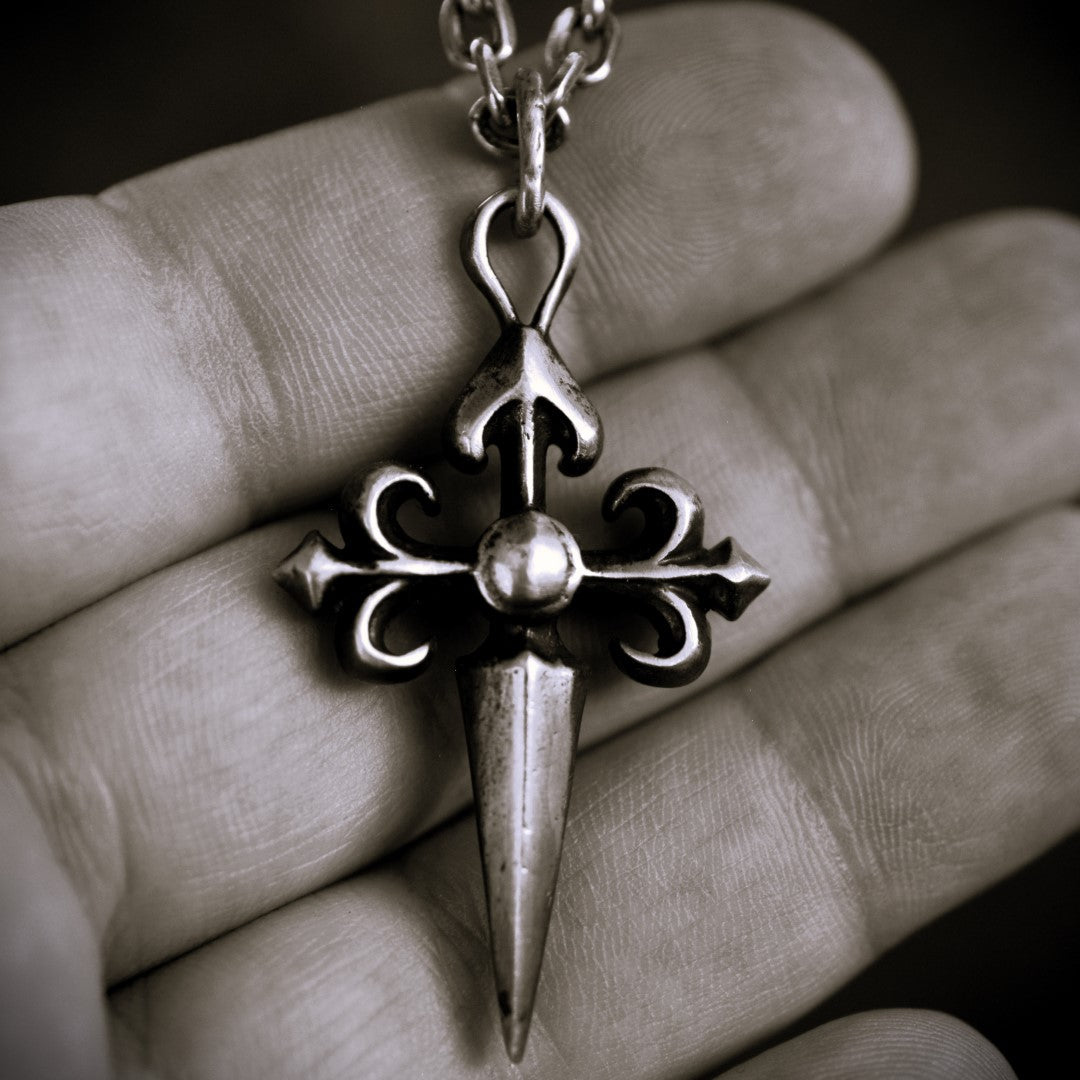 „Großes Ornamentkreuz“-Anhänger für Herren aus 925er Silber – kunstvolles Design, Symbol für spirituelle Stärke und Schutz | Art Diva