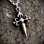 „Großes Ornamentkreuz“-Anhänger für Herren aus 925er Silber – kunstvolles Design, Symbol für spirituelle Stärke und Schutz | Art Diva