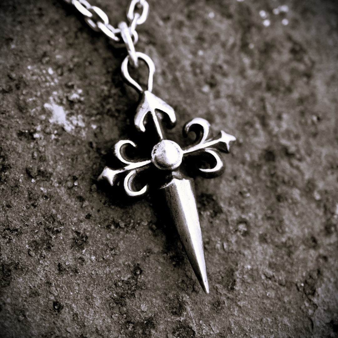 „Großes Ornamentkreuz“-Anhänger für Herren aus 925er Silber – kunstvolles Design, Symbol für spirituelle Stärke und Schutz | Art Diva