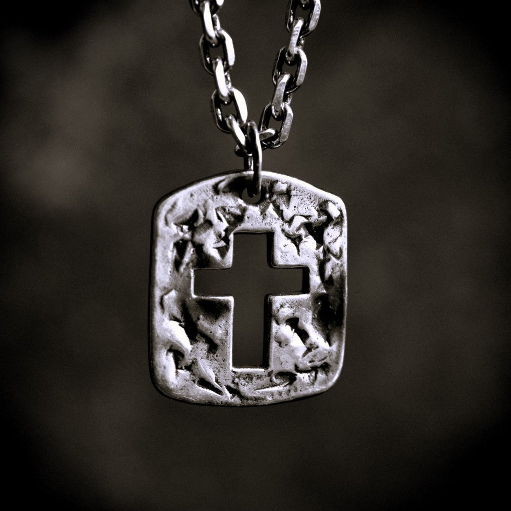 Großer massiver Herren-Kreuzanhänger aus 925er Silber mit strukturierter Oberfläche – teilweise oxidiert im Vintage-Stil | Art Diva