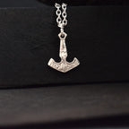 „Wikingeranker“ – handgefertigter Herren-Anhänger aus 925er Silber, Symbol für Glaube, Hoffnung und Liebe, Skulpturenschmuck im Boho- und rustikalen Stil | Art Diva