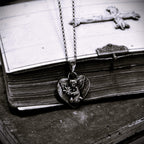 „Himmelsengel mit Stern“-Anhänger aus 925er Silber – handgefertigter Talisman für Liebe, Erinnerung und Schutz, Skulpturenschmuck im Boho- und rustikalen Stil | Art Diva