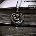„Himmelsengel mit Stern“-Anhänger aus 925er Silber – handgefertigter Talisman für Liebe, Erinnerung und Schutz, Skulpturenschmuck im Boho- und rustikalen Stil | Art Diva