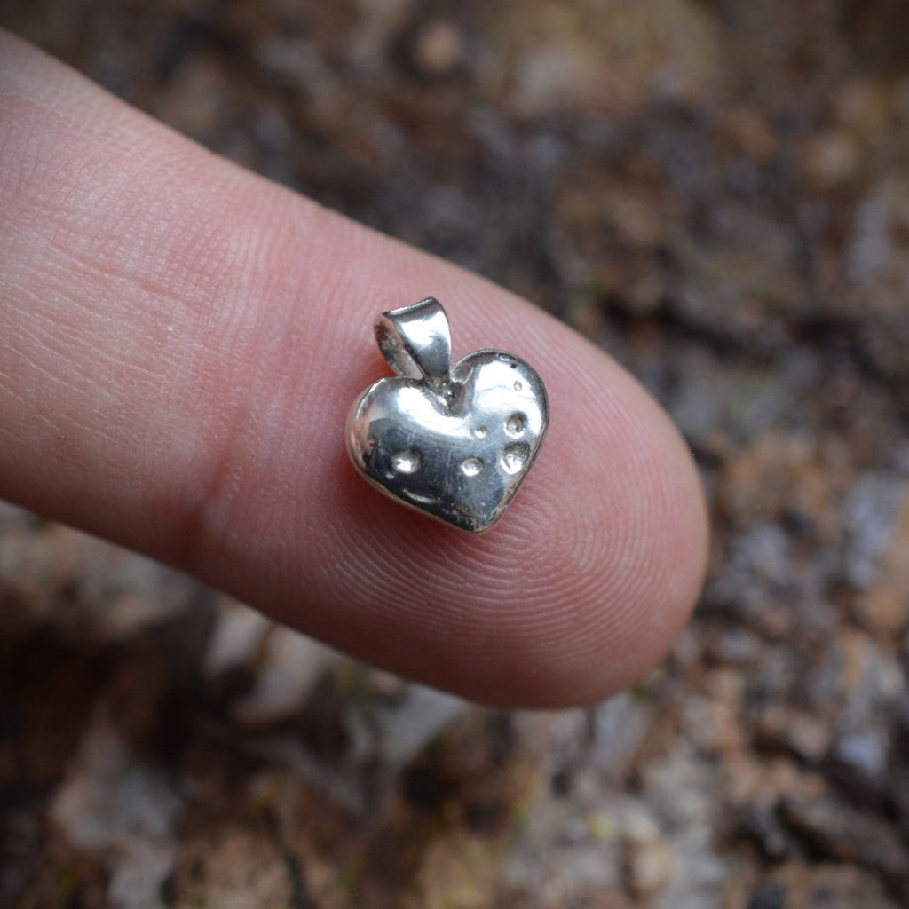 Mini-Herz-Anhänger aus 925er Silber – künstlerisches Design | Art Diva