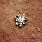 925er Silberanhänger „Blume“ – handgefertigter Boho-Talisman für Harmonie, skulpturales Schmuckstück und Geschenk für Mutter, Tochter oder Freundin | Art Diva