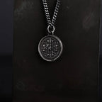 Dara mit keltischem Knoten – Anhänger aus 925er Silber | Symbol für Stärke und Weisheit | Art Diva