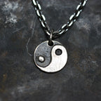 „Yin und Yang“-Anhänger für Herren aus 925er Silber – Symbol für Gleichgewicht und Harmonie | Art Diva