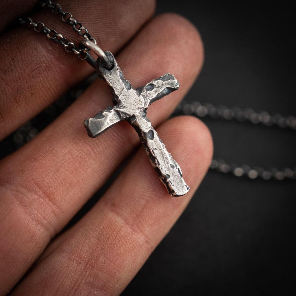 Stilvoller Herren-Kreuzanhänger aus 925er Silber – Symbol für Stärke und Charakter, handgefertigtes Geschenk für den Partner oder Ehemann | Art Diva