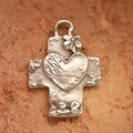 925er Silberanhänger „Kreuz mit Herz und Blumen“ – Symbol für Glaube, Liebe und Hoffnung, handgefertigtes skulpturales Schmuckstück im Boho- und rustikalen Stil | Art Diva