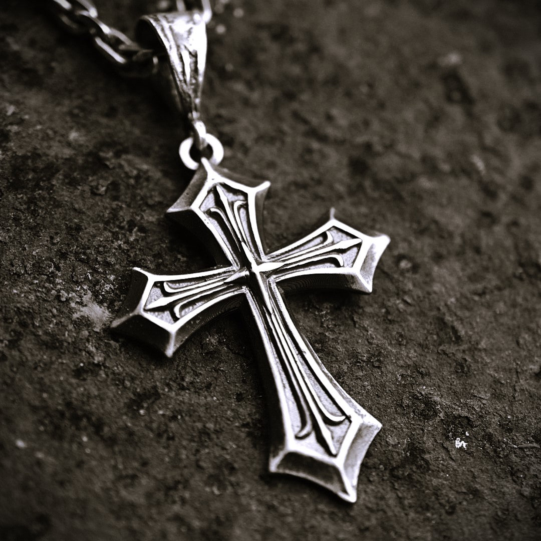„Kreuz des Glaubens“-Anhänger für Herren aus 925er Silber – groß und massiv, Symbol für spirituelle Stärke und Schutz | Art Diva