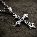 „Kreuz des Glaubens“-Anhänger für Herren aus 925er Silber – groß und massiv, Symbol für spirituelle Stärke und Schutz | Art Diva