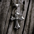 „Kreuz des Glaubens“-Anhänger für Herren aus 925er Silber – groß und massiv, Symbol für spirituelle Stärke und Schutz | Art Diva