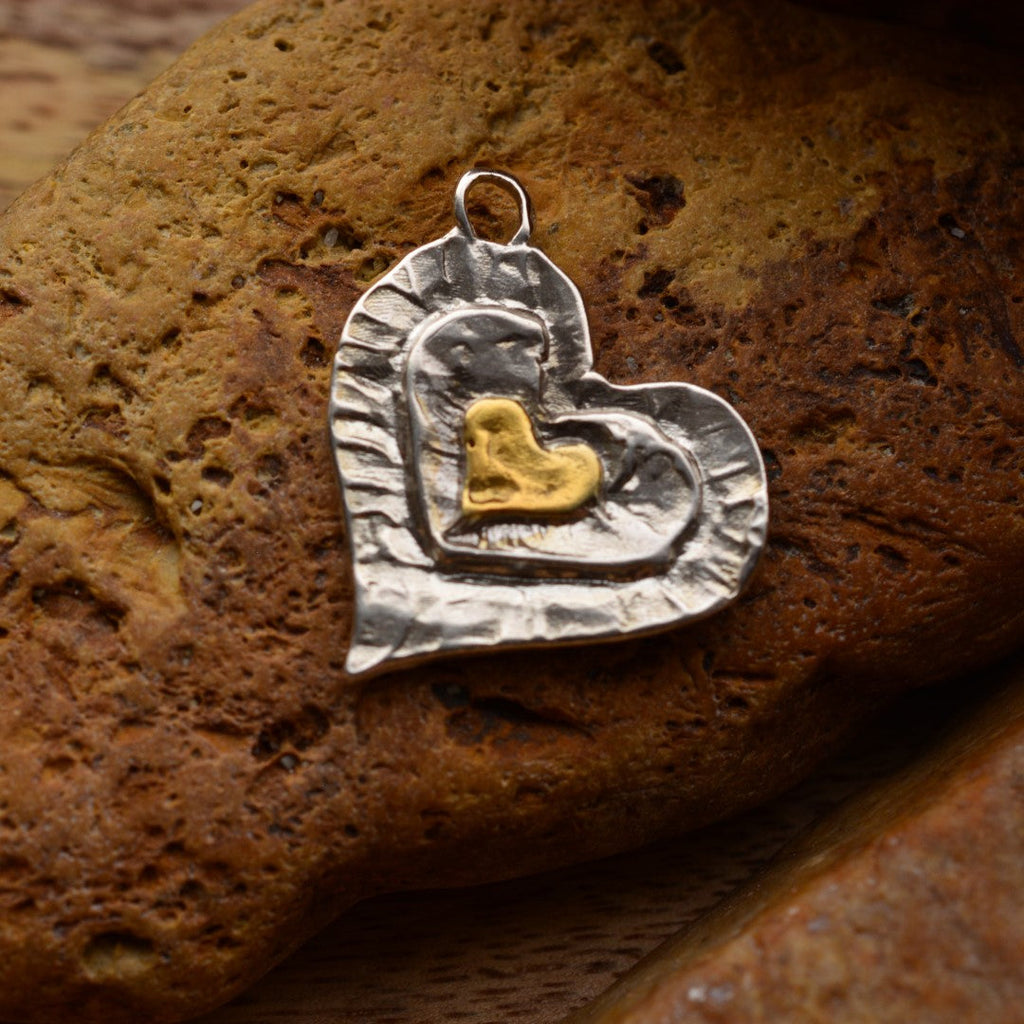 925er Silberanhänger „Mama, Papa und ich“ mit goldenen Akzenten | Amulett und Talisman für Liebe und familiäre Verbundenheit | Art Diva