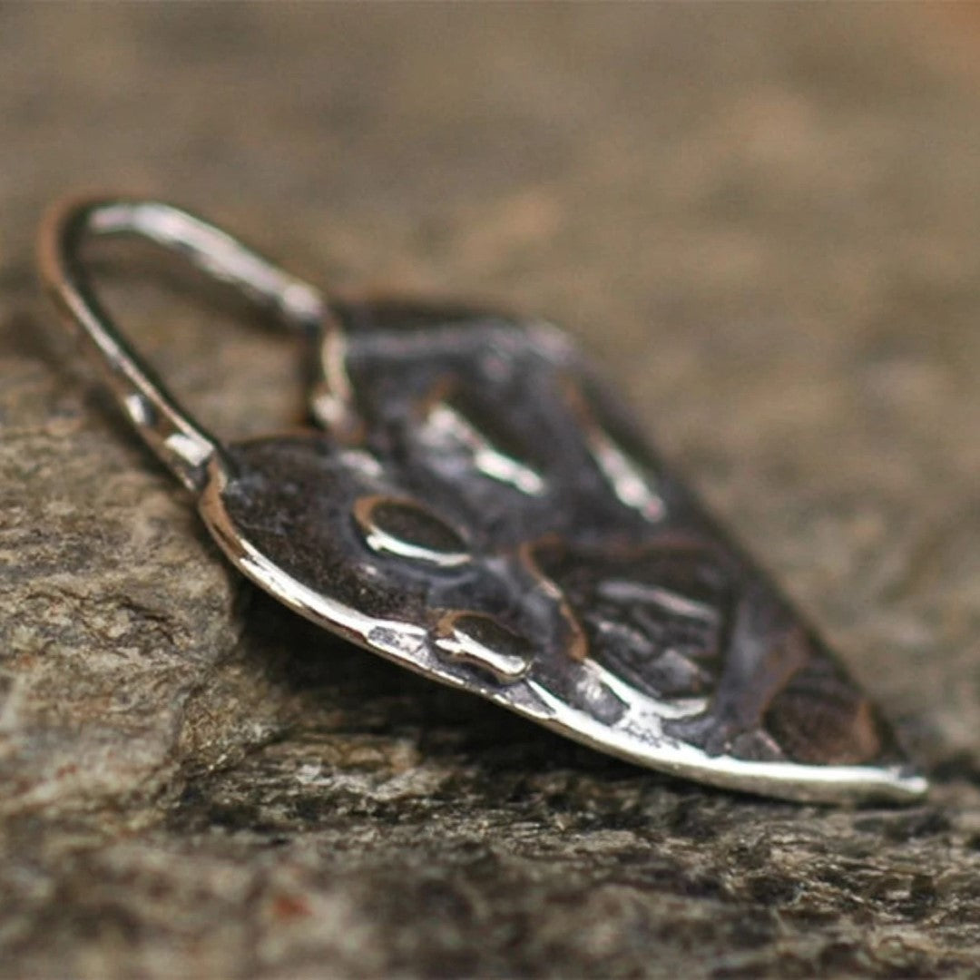 Herz-Anhänger mit Pfote aus 925er Silber – Talisman für Tierliebe, Schmuckstück im Boho- und rustikalen Stil, ideales Geschenk für Mutter, Tochter oder Freundin | Art Diva