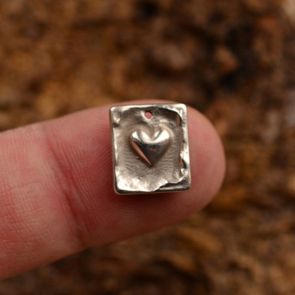 „Herz“ – handgefertigter Anhänger aus 925er Silber, Talisman für Liebe und Schutz im Boho- und rustikalen Stil | Art Diva