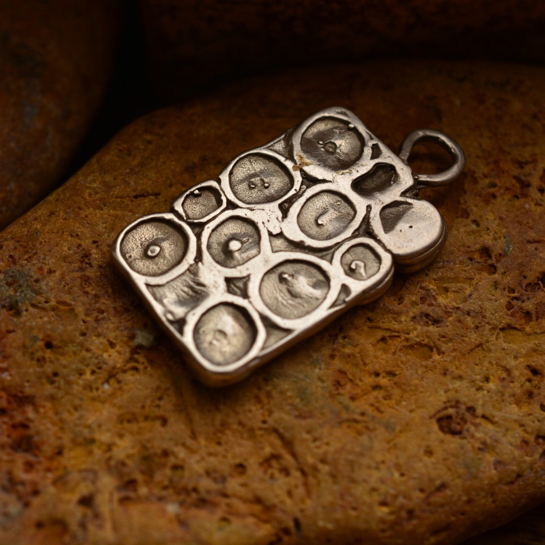 „Morgentau“ – Anhänger aus 925er Silber, handgefertigter Kunstschmuck im Boho- und rustikalen Stil | Art Diva