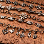 Armband „Edelweiß“ aus 925er Silber – Talisman für Mut und reine Liebe, oxidierter Skulpturenschmuck im Boho-Rustik-Stil | Art Diva