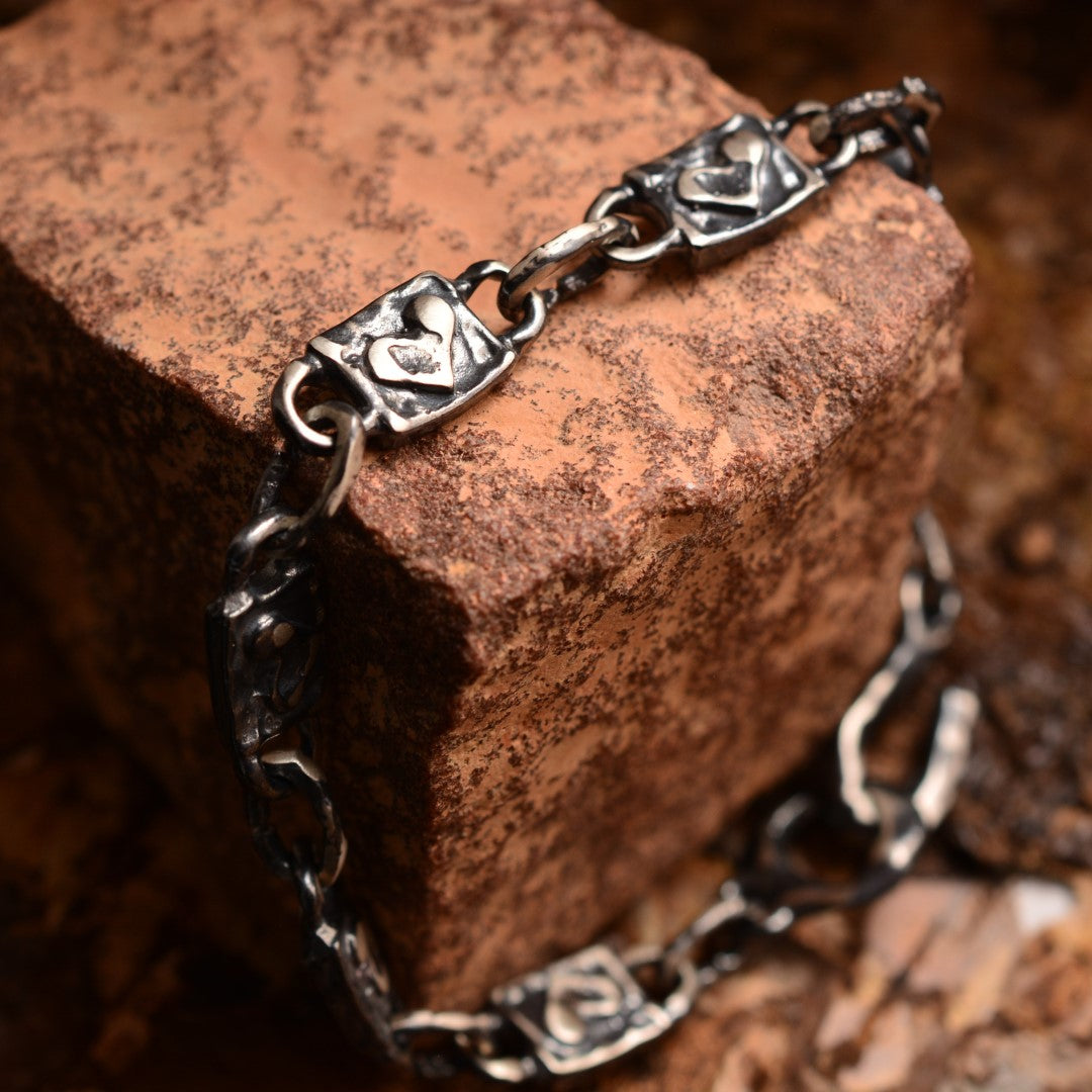 Herzen im Rhythmus – Armband aus 925er Silber | Symbol für Liebe & Verbundenheit | Art Diva