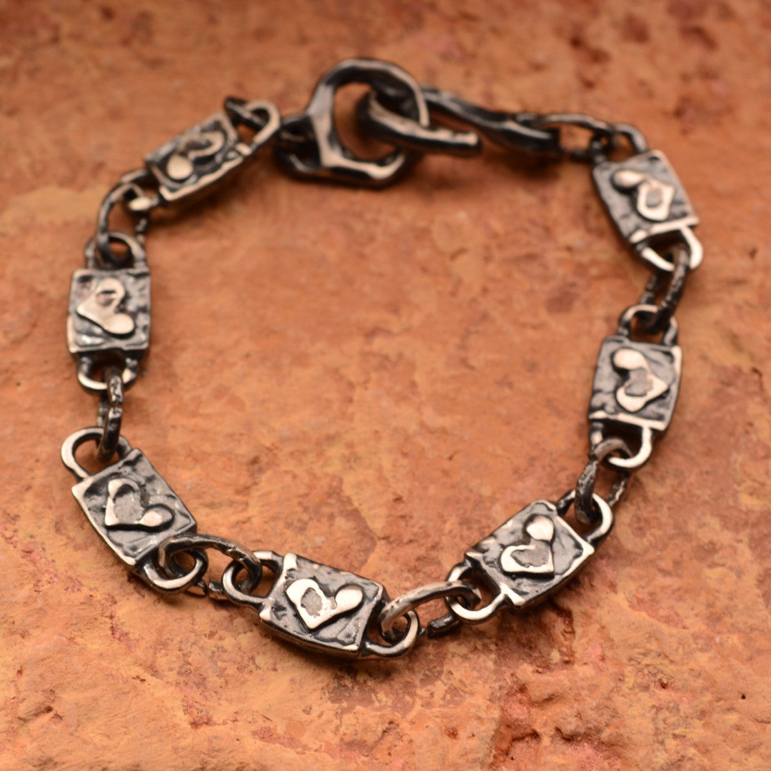 Herzen im Rhythmus – Armband aus 925er Silber | Symbol für Liebe & Verbundenheit | Art Diva