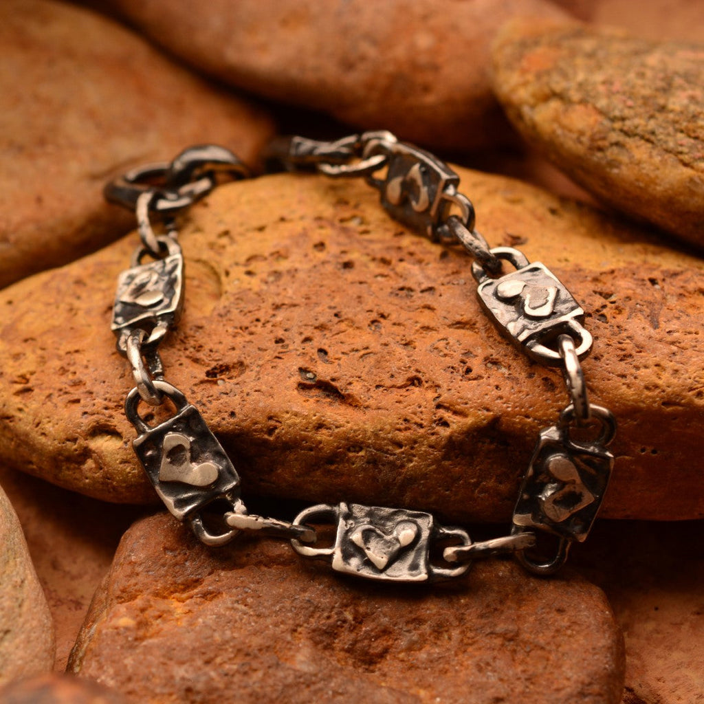 Herzen im Rhythmus – Armband aus 925er Silber | Symbol für Liebe & Verbundenheit | Art Diva