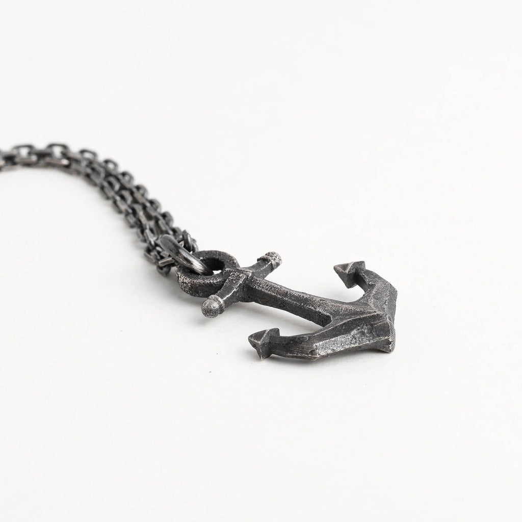 Anker-Anhänger für Herren aus 925er Silber – handgefertigter Talisman für Stärke und Stabilität, skulpturales Schmuckstück | Art Diva