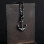 Anker-Anhänger für Herren aus 925er Silber – handgefertigter Talisman für Stärke und Stabilität, skulpturales Schmuckstück | Art Diva