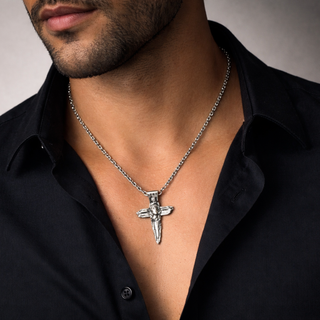 Jesus-Christus-Kreuz aus 925er Sterlingsilber – handgefertigter religiöser Anhänger als Symbol für Glauben und Schutz | Art Diva