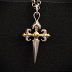 „Ornamentkreuz“-Anhänger aus 925er Silber – handgefertigtes Symbol für spirituelle Stärke und Schutz, Skulpturenschmuck im Boho- und rustikalen Stil | Art Diva