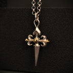 „Ornamentkreuz“-Anhänger aus 925er Silber – handgefertigtes Symbol für spirituelle Stärke und Schutz, Skulpturenschmuck im Boho- und rustikalen Stil | Art Diva