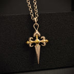 „Ornamentkreuz“-Anhänger aus 925er Silber – handgefertigtes Symbol für spirituelle Stärke und Schutz, Skulpturenschmuck im Boho- und rustikalen Stil | Art Diva