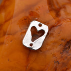 „Herz der Verbundenheit“ – Anhänger aus 925er Silber, Symbol für Liebe und Zärtlichkeit, Skulpturenschmuck im Boho- und rustikalen Stil | Art Diva