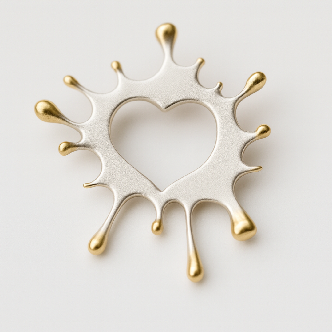 „Farbspritzer-Herz“-Anhänger aus 925er Silber – Talisman für kreative Energie und die Liebe zur Kunst, Skulpturenschmuck im Boho- und rustikalen Stil | Art Diva
