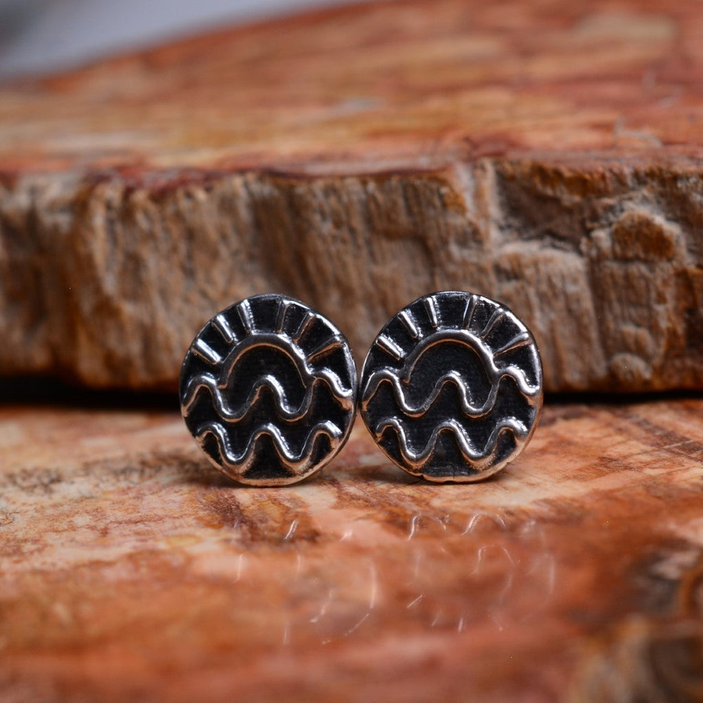 „Meeresaufgang“-Ohrstecker aus 925er Silber – teilweise oxidierter Schmuck im Boho-Vintage-Stil | Art Diva
